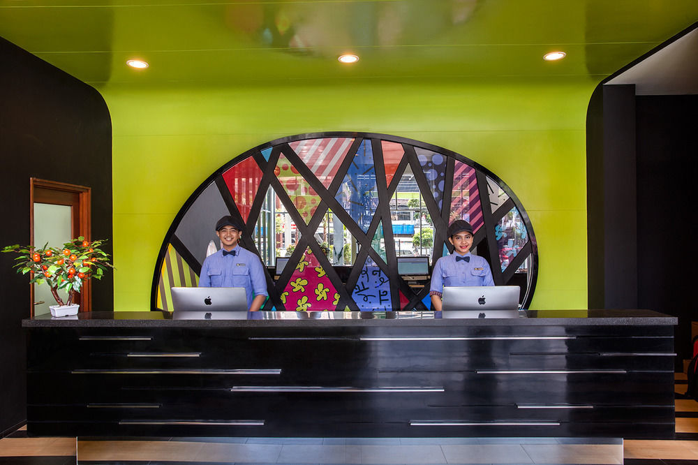 Maxonehotels.Com At Tidar Surabaya Exterior photo