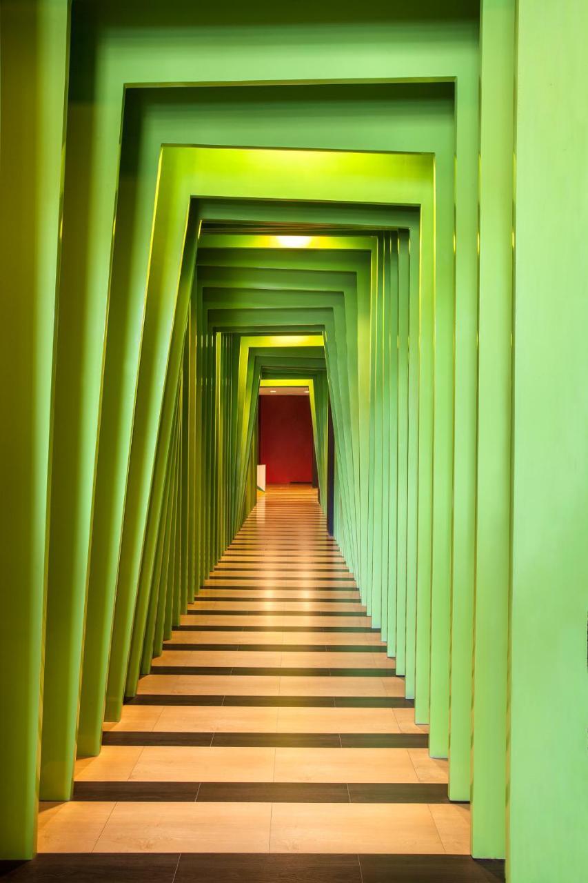 Maxonehotels.Com At Tidar Surabaya Exterior photo